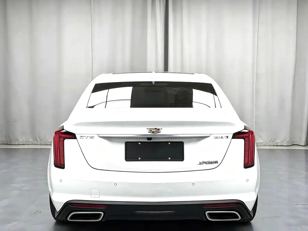 Cadillac CT5 — фото 8