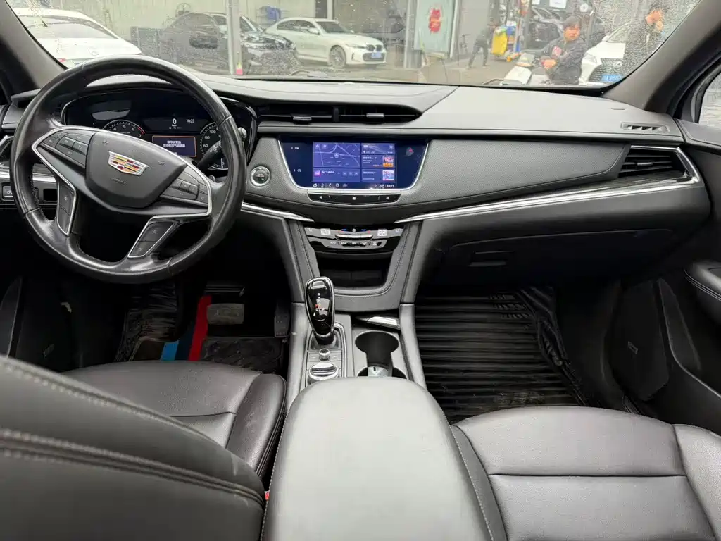Cadillac XT5 — фото 5