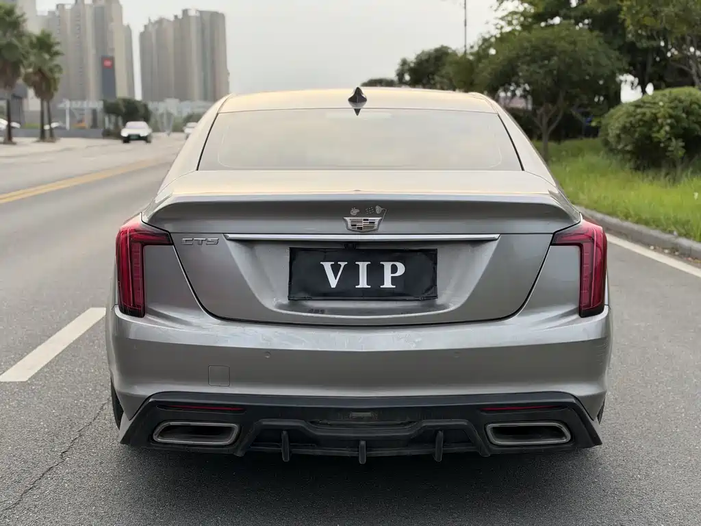Cadillac CT5 — фото 4