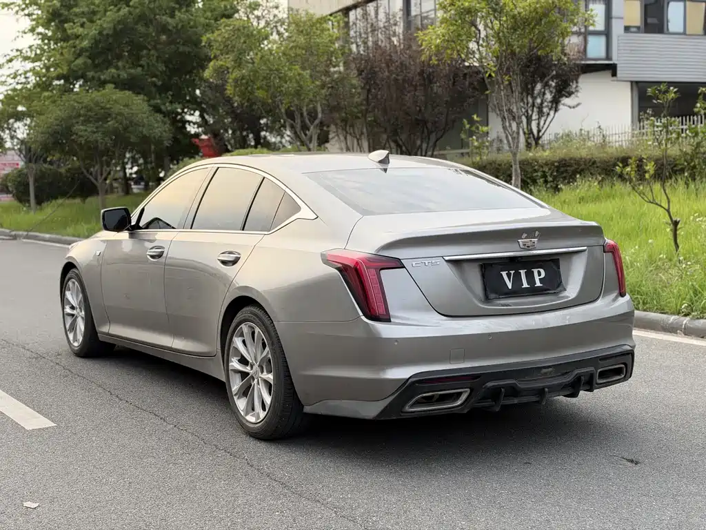 Cadillac CT5 — фото 6