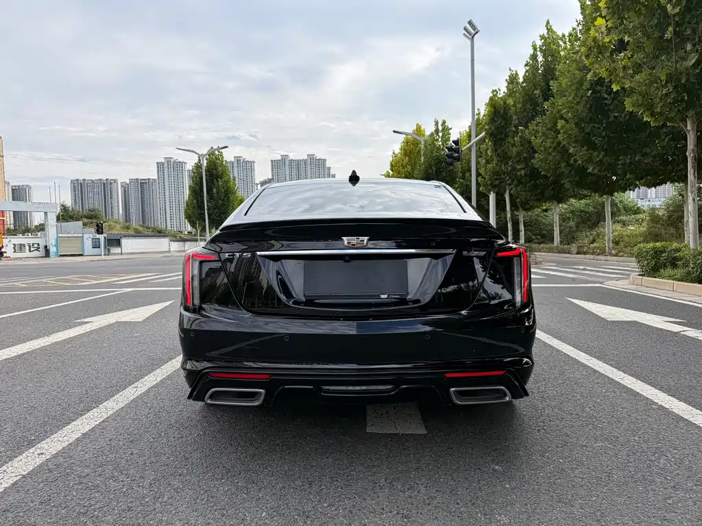 Cadillac CT5 — фото 9