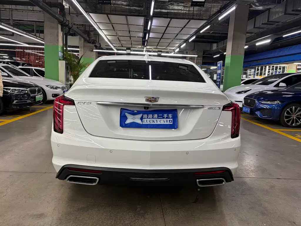 Cadillac CT5 — фото 6