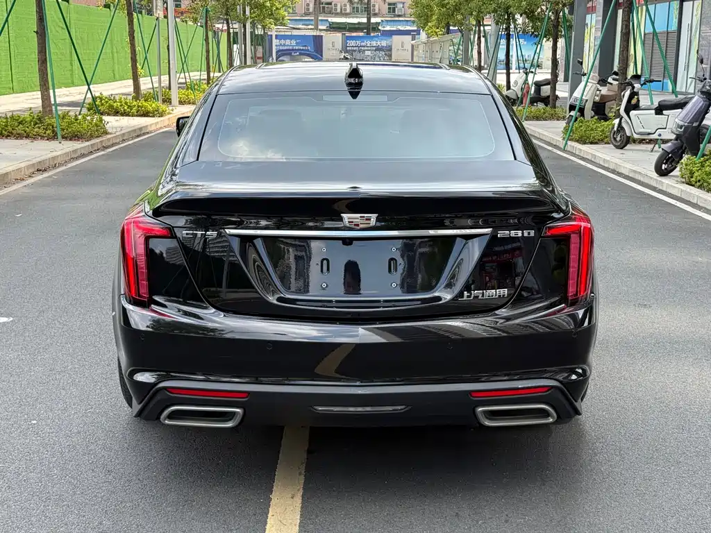 Cadillac CT5 — фото 9