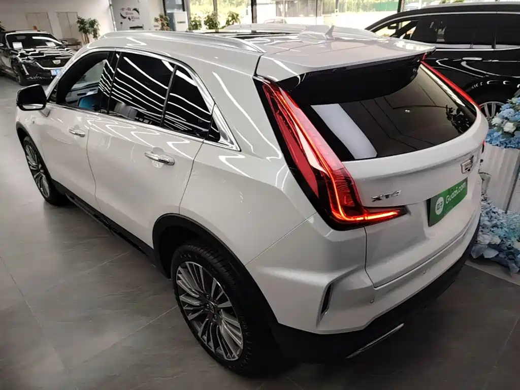 Cadillac XT4 — фото 5