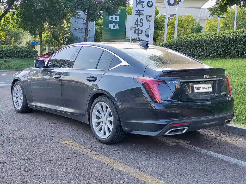 Cadillac CT5 — фото 4
