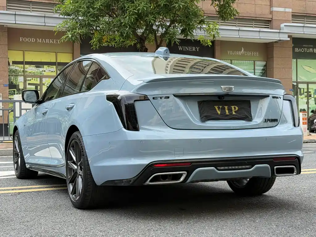 Cadillac CT5 — фото 6