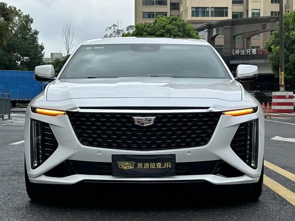 Cadillac CT6 — фото 2