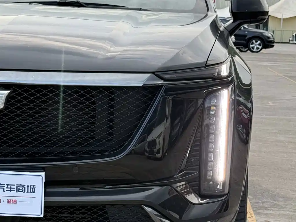 Cadillac XT5 — фото 5
