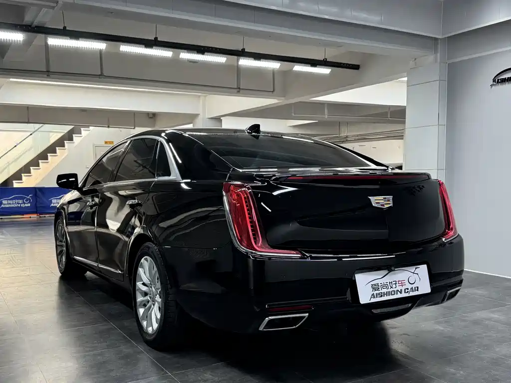 Cadillac XTS — фото 5