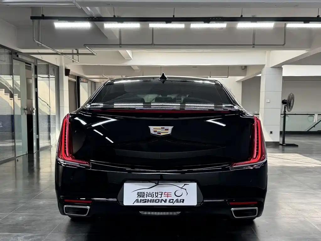 Cadillac XTS — фото 6
