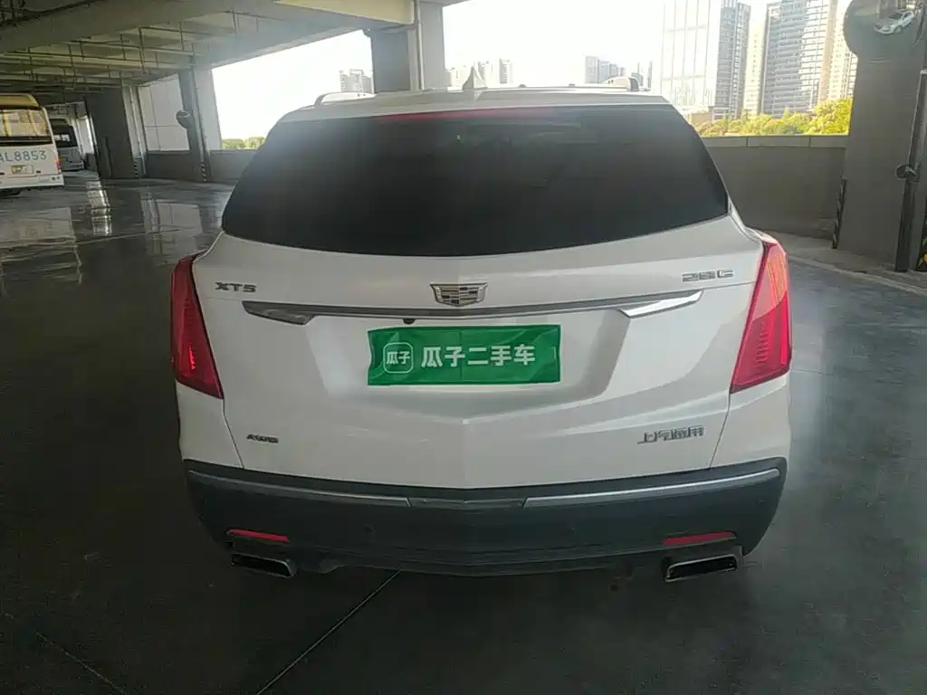 Cadillac XT5 — фото 6