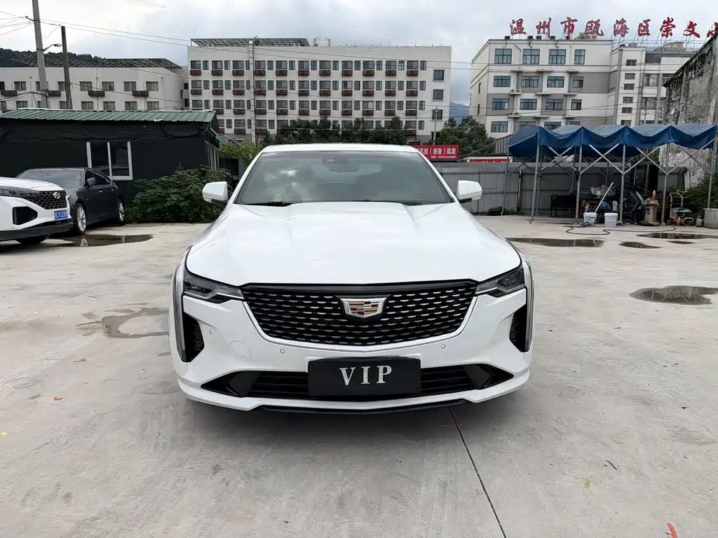 Cadillac CT4 — фото 6
