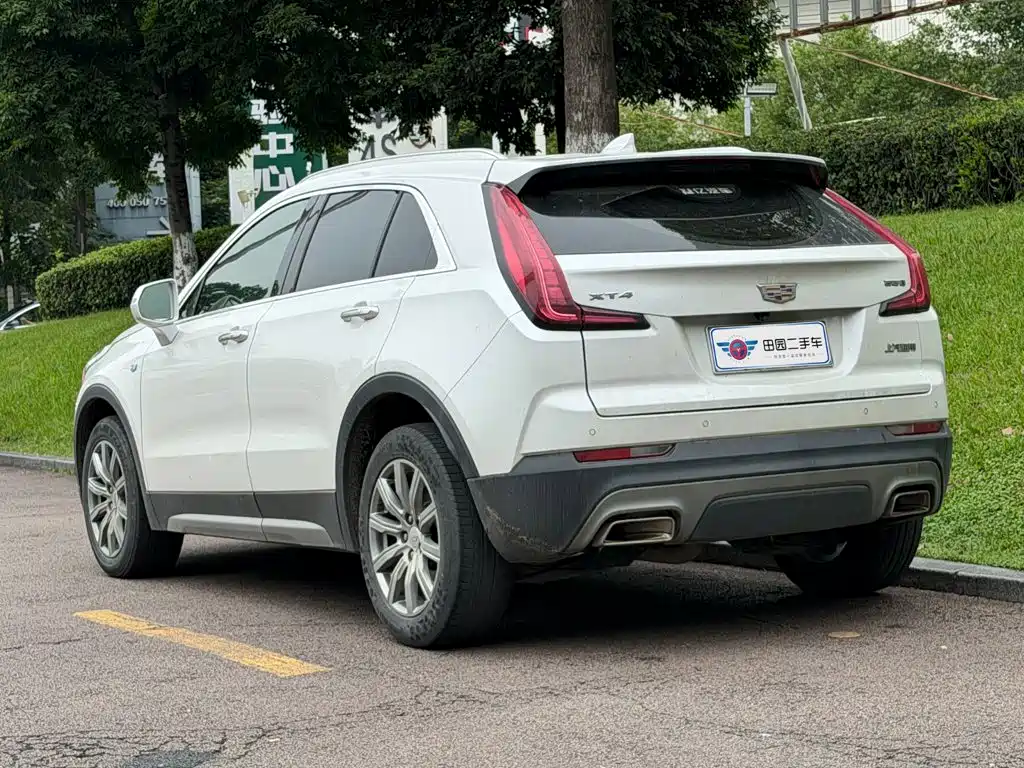Cadillac XT4 — фото 4
