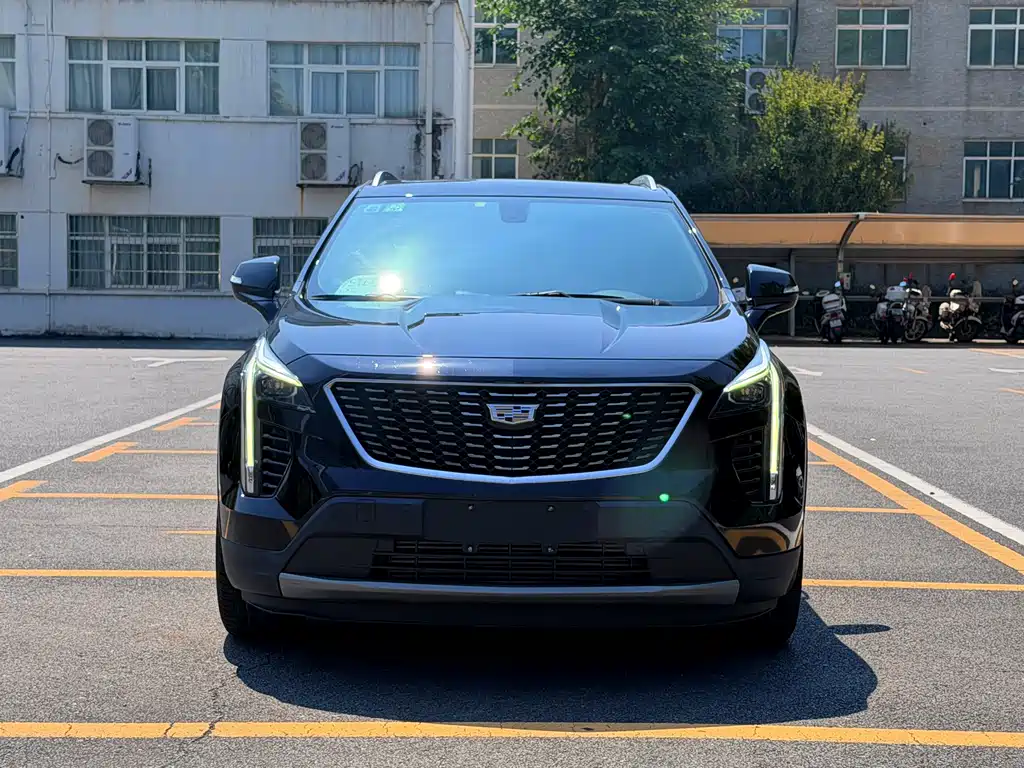 Cadillac XT4 — фото 2
