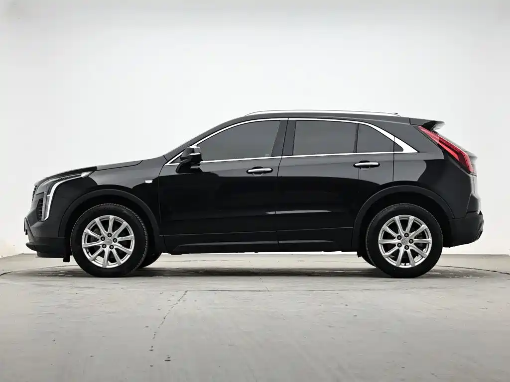 Cadillac XT4 — фото 5