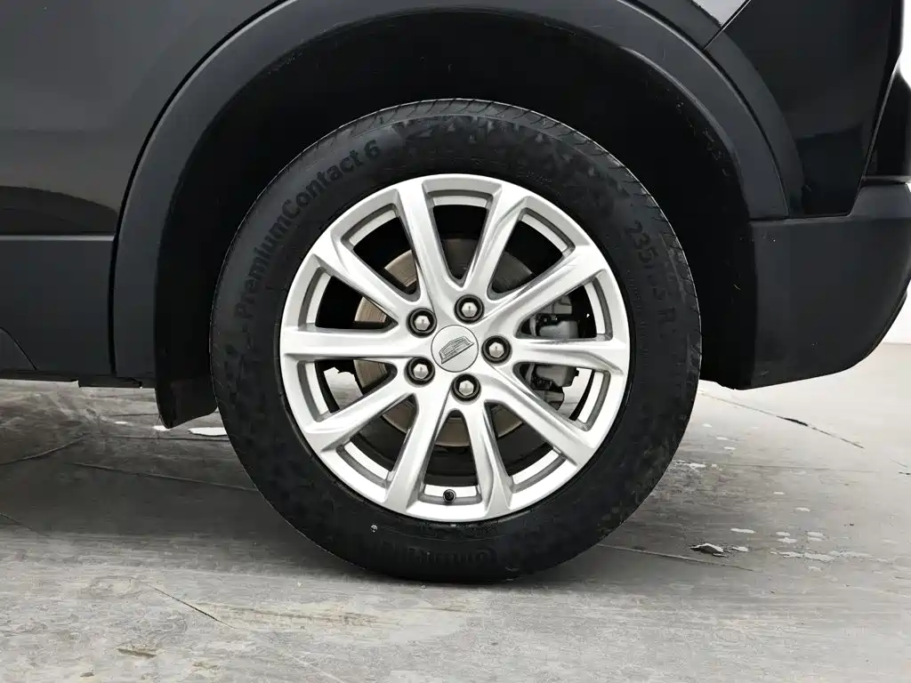 Cadillac XT4 — фото 9