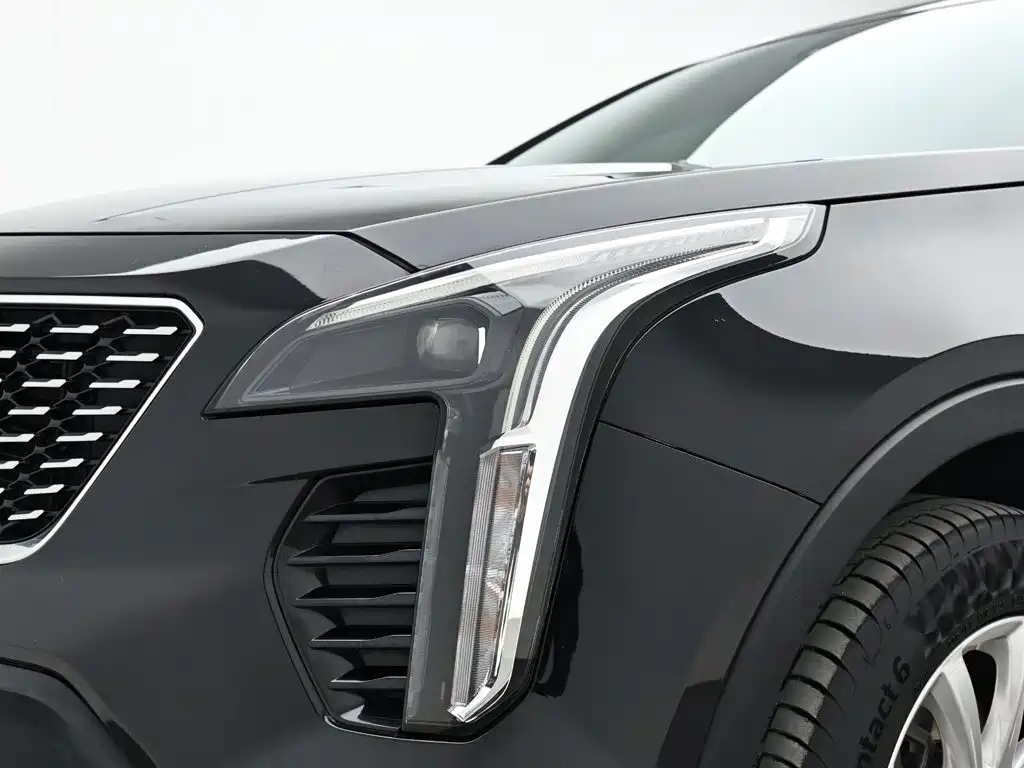 Cadillac XT4 — фото 10
