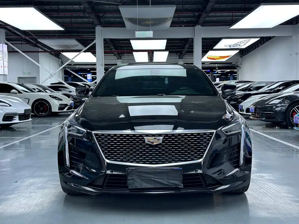 Cadillac CT6 — фото 2