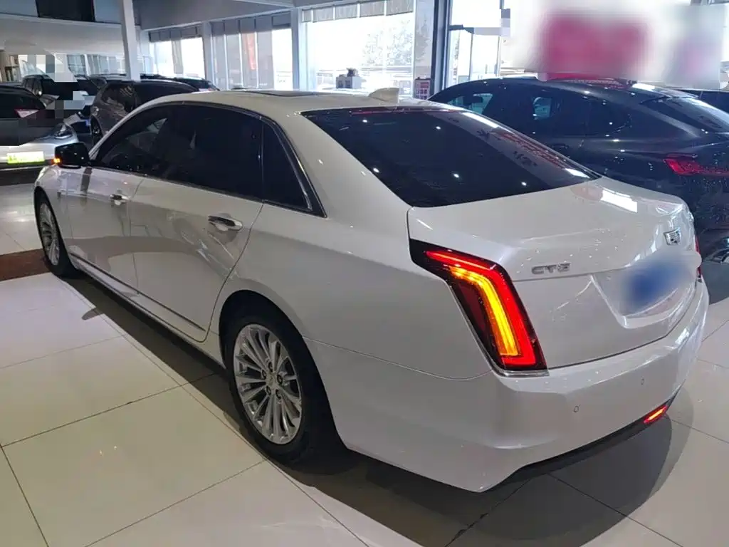 Cadillac CT6 — фото 5