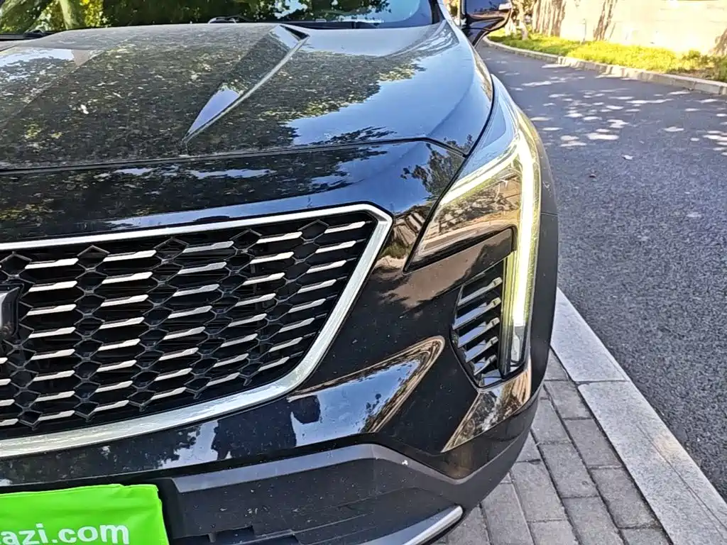 Cadillac XT4 — фото 24