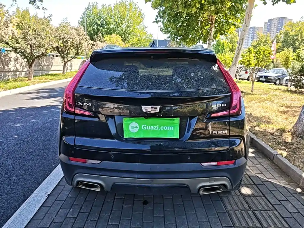 Cadillac XT4 — фото 6