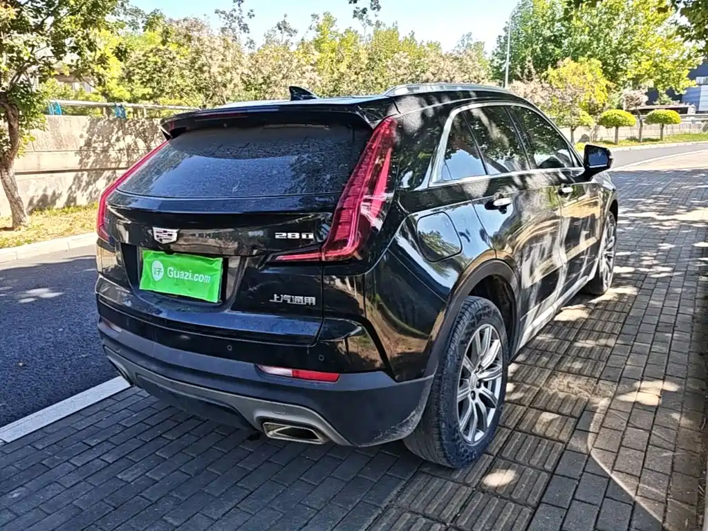 Cadillac XT4 — фото 7