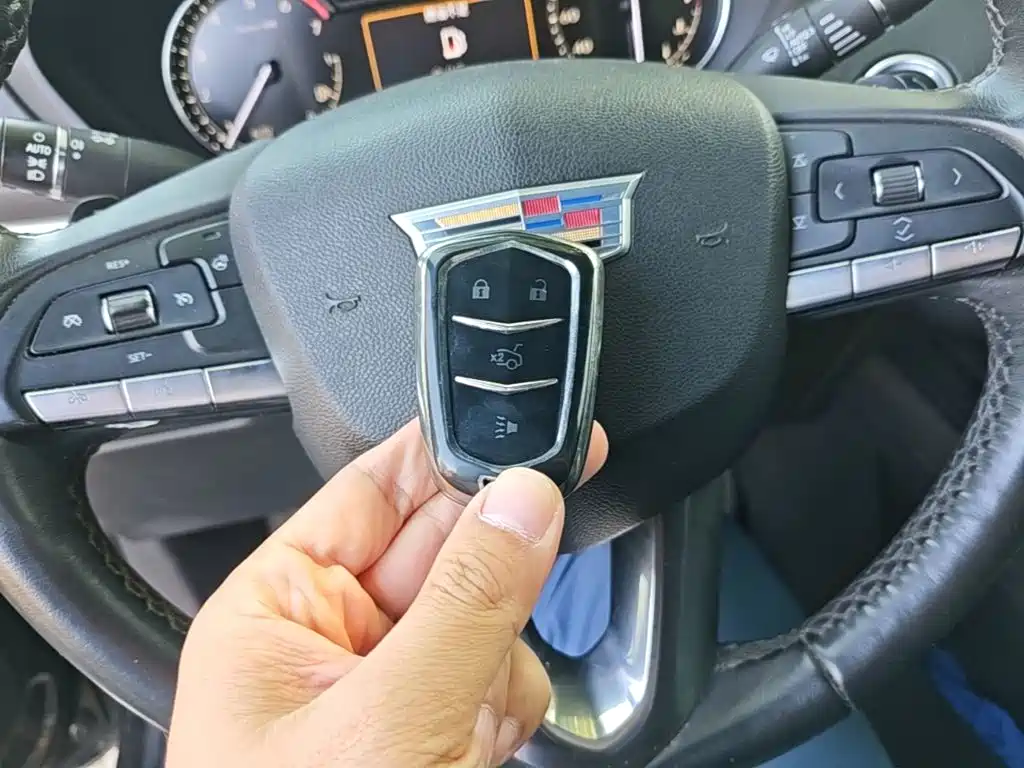 Cadillac XT4 — фото 9