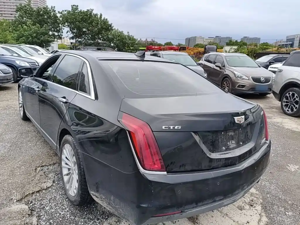 Cadillac CT6 — фото 5