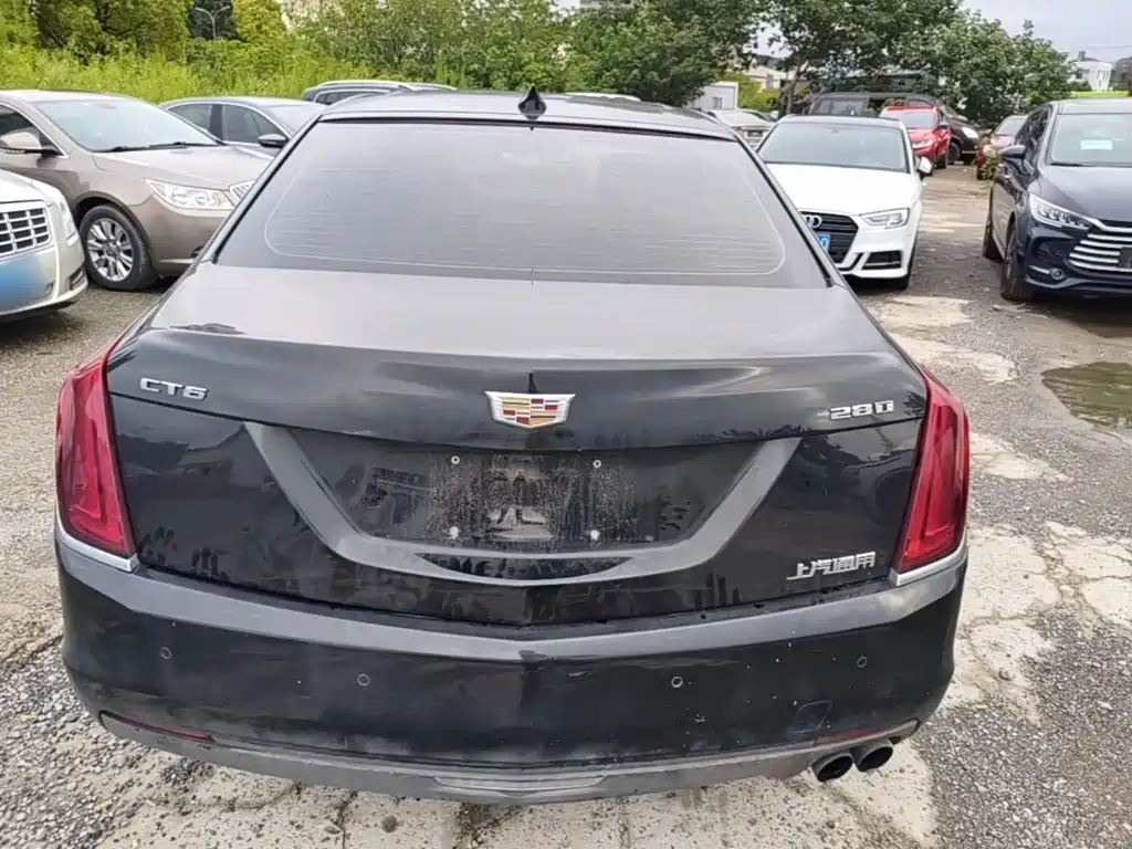 Cadillac CT6 — фото 6