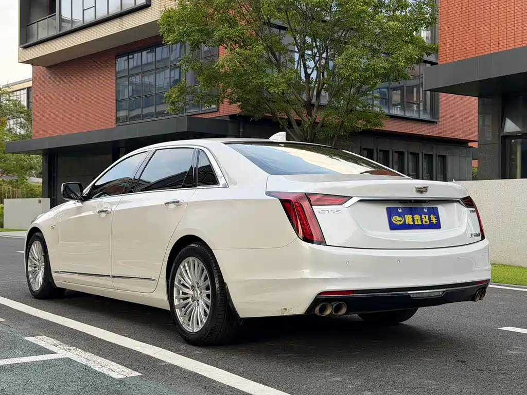 Cadillac CT6 — фото 5