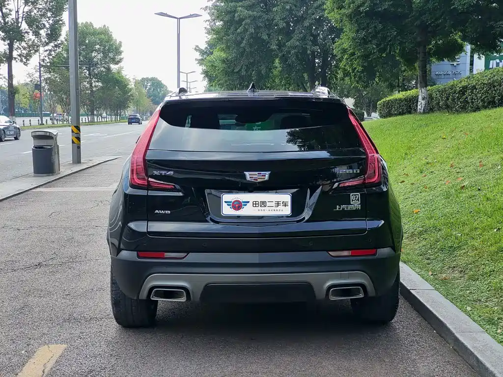 Cadillac XT4 — фото 5