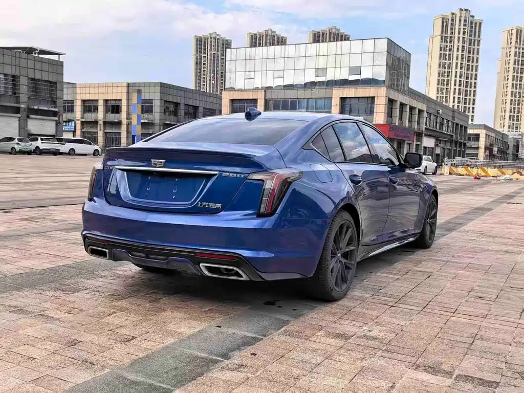 Cadillac CT5 — фото 9