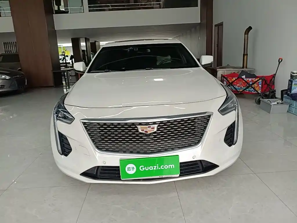 Cadillac CT6 — фото 3