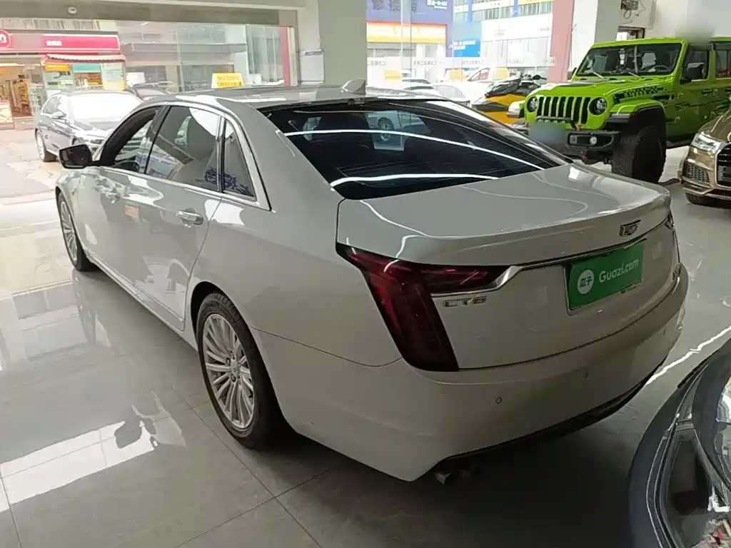 Cadillac CT6 — фото 5