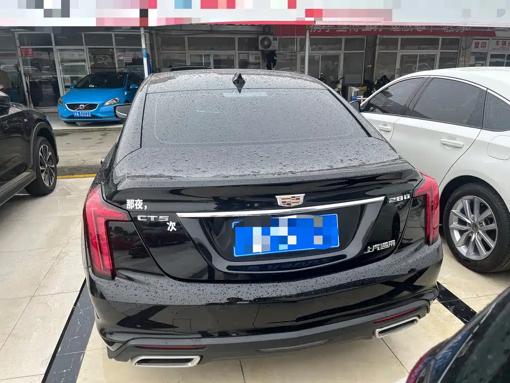 Cadillac CT5 — фото 8