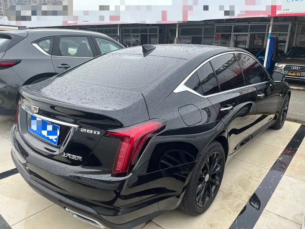 Cadillac CT5 — фото 9
