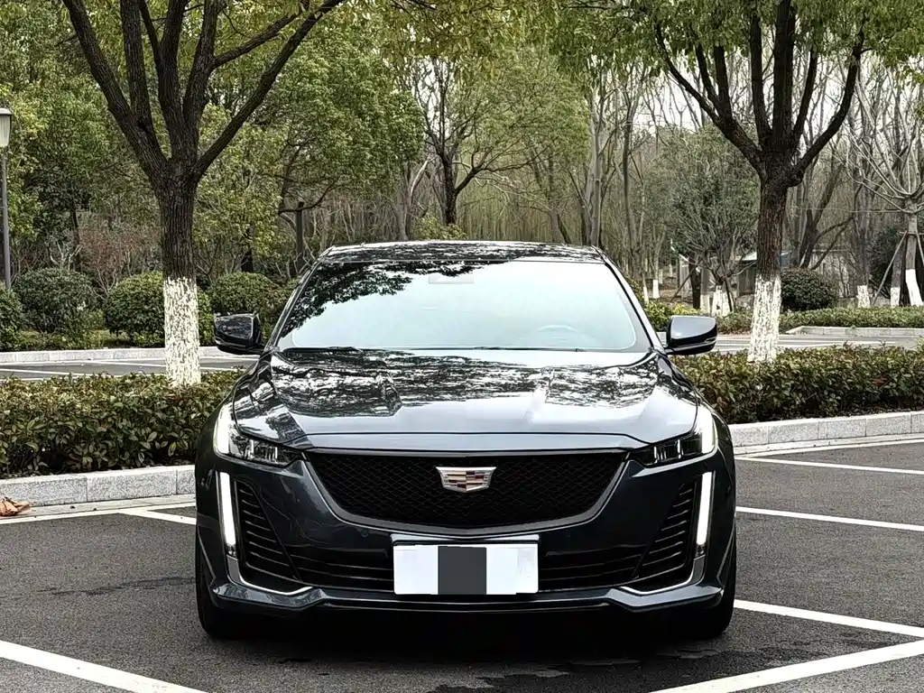 Cadillac CT5 — фото 2