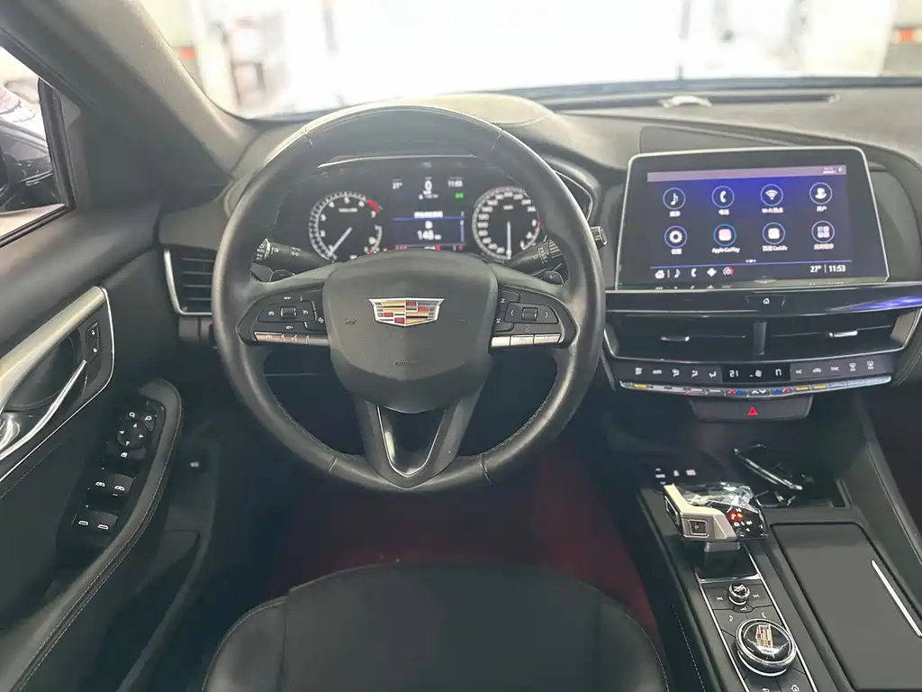 Cadillac CT5 — фото 11
