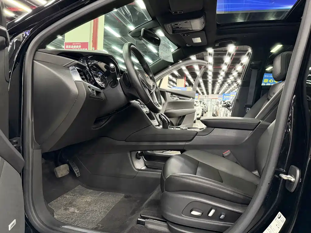 Cadillac XT5 — фото 4