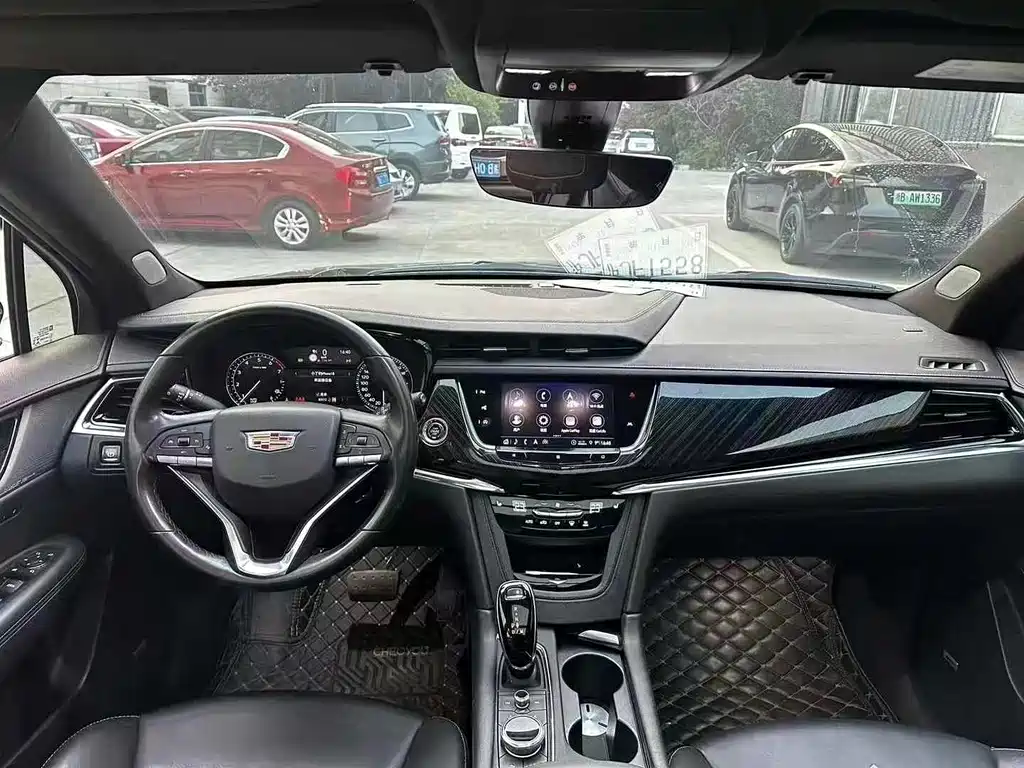 Cadillac XT6 — фото 6