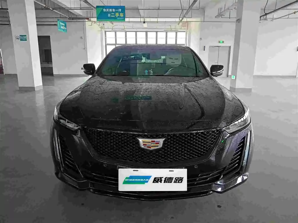 Cadillac CT5 — фото 2