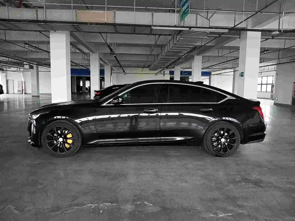 Cadillac CT5 — фото 6