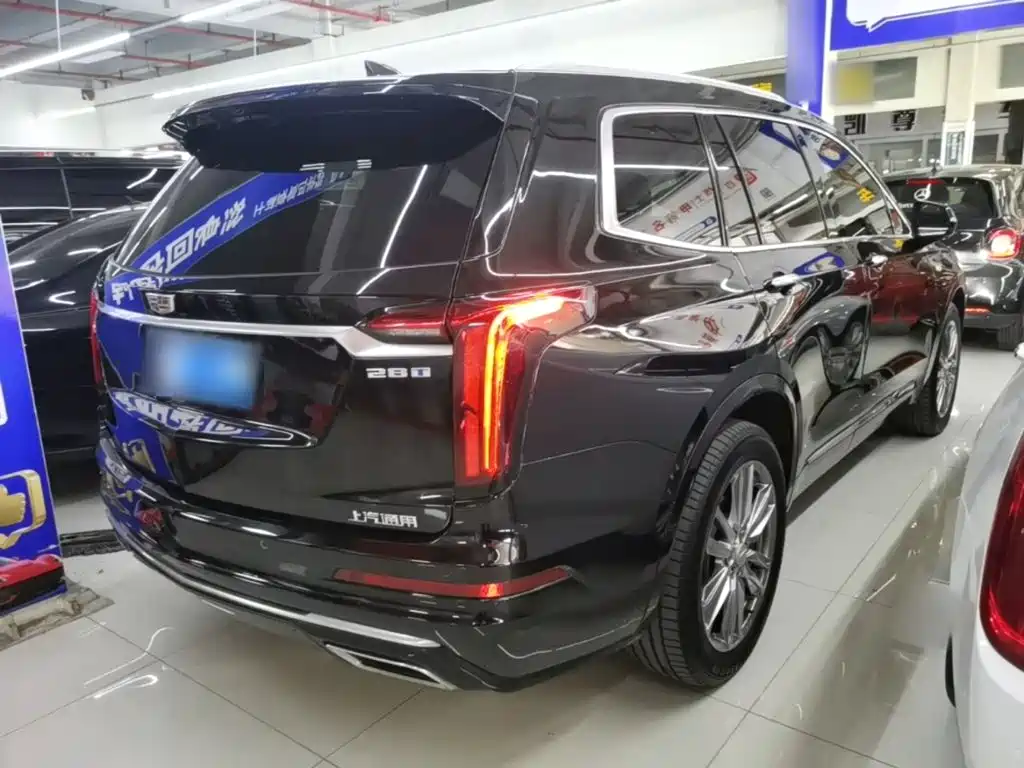 Cadillac XT6 — фото 7