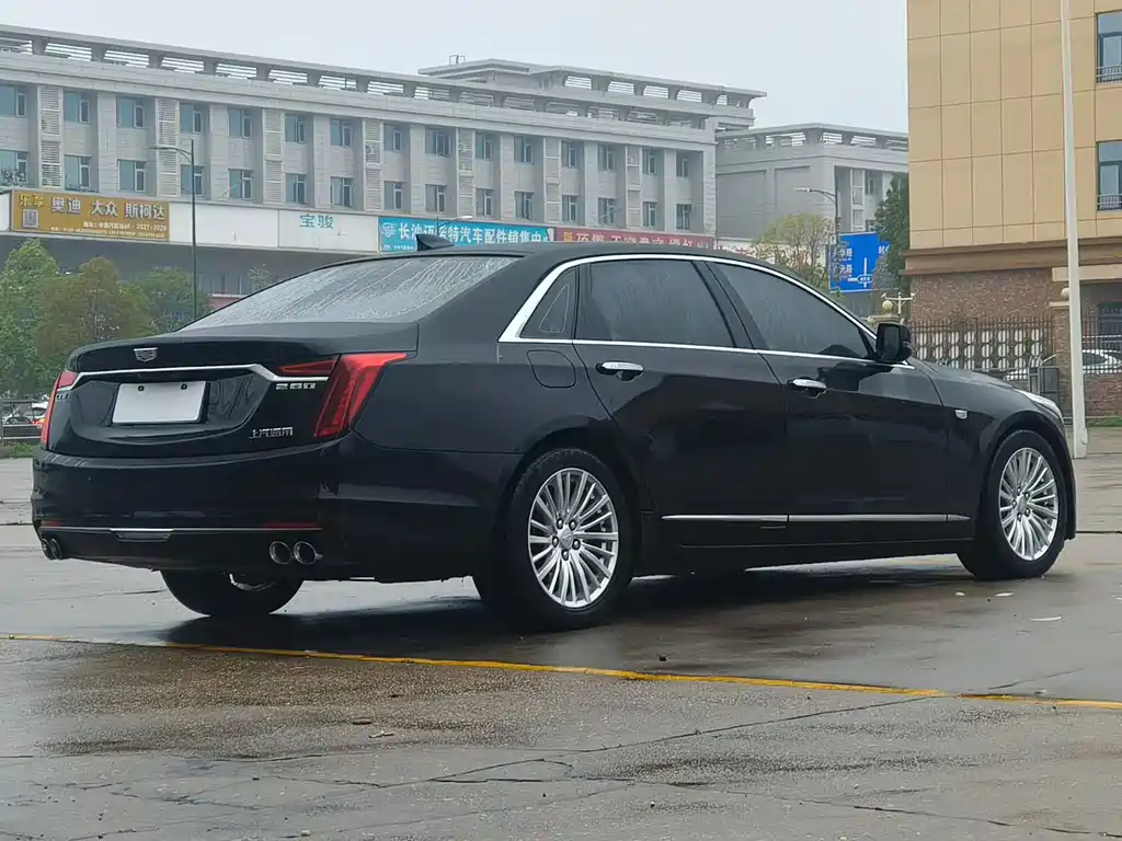 Cadillac CT6 — фото 7