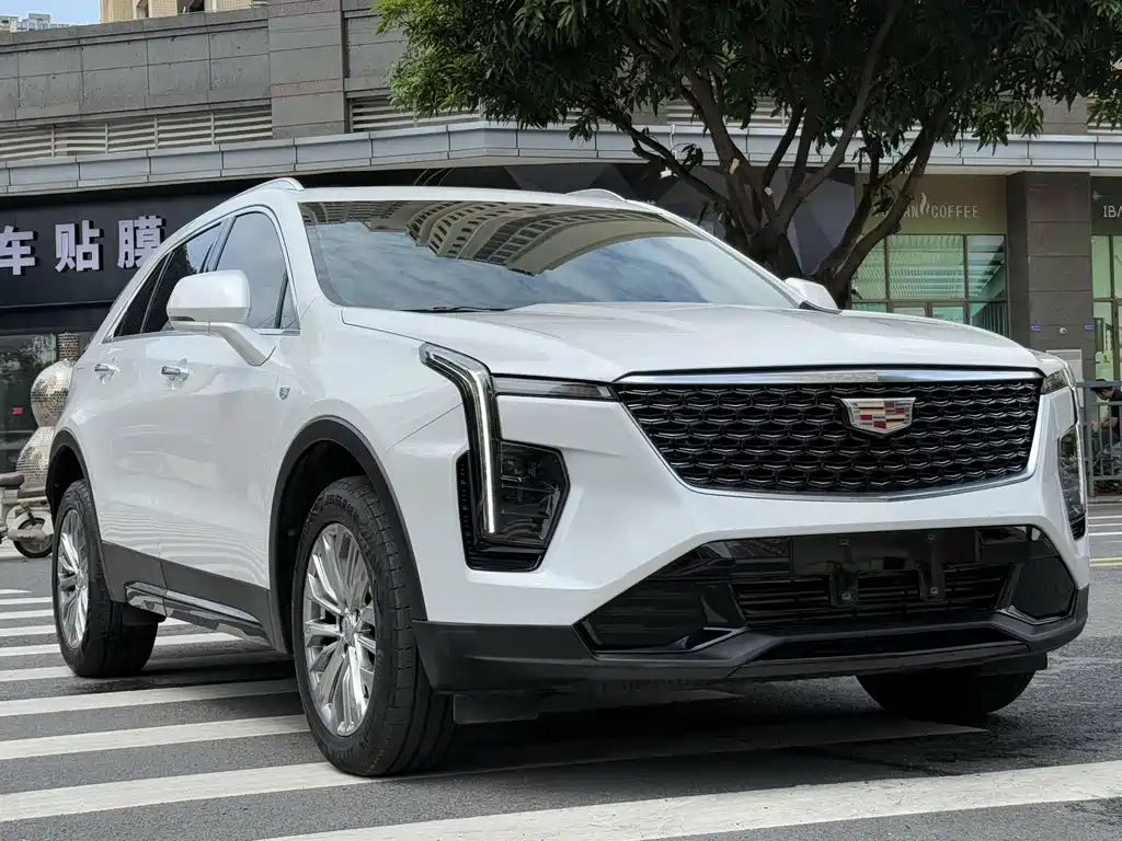 Cadillac XT4 — фото 5