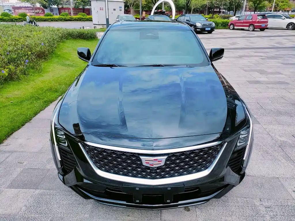 Cadillac CT5 — фото 4
