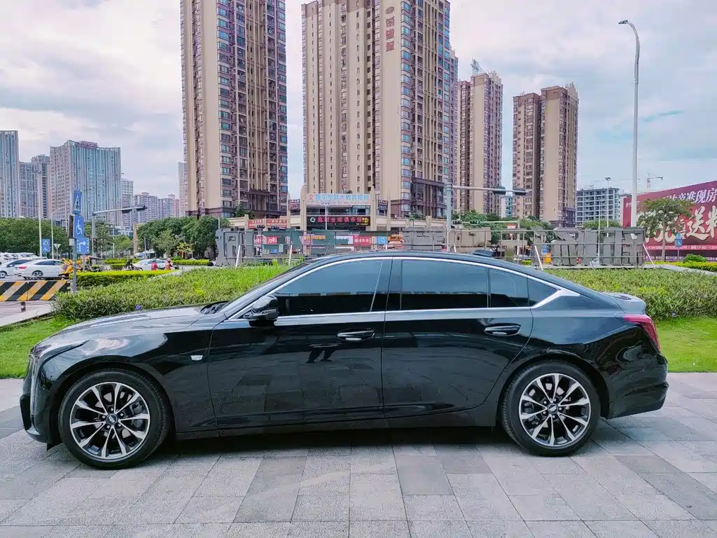 Cadillac CT5 — фото 5