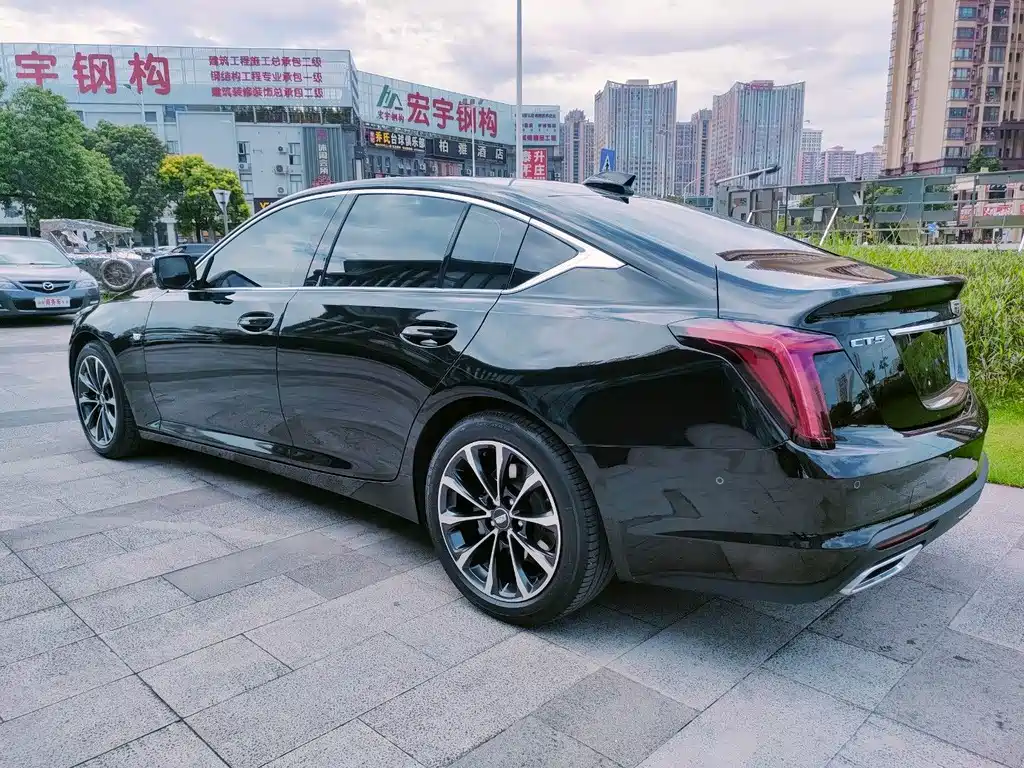 Cadillac CT5 — фото 6