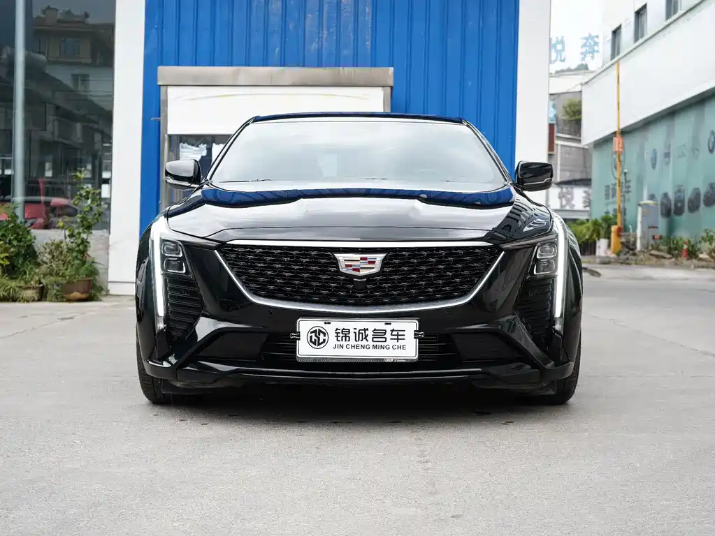 Cadillac CT5 — фото 2