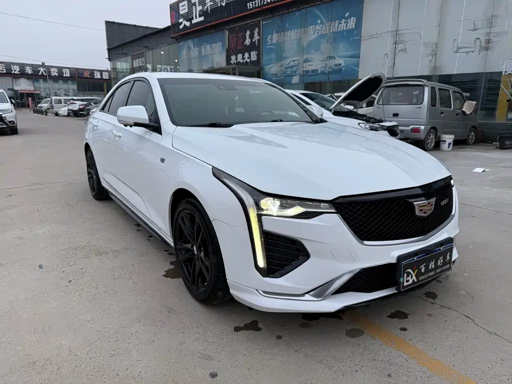Cadillac CT4 — фото 3